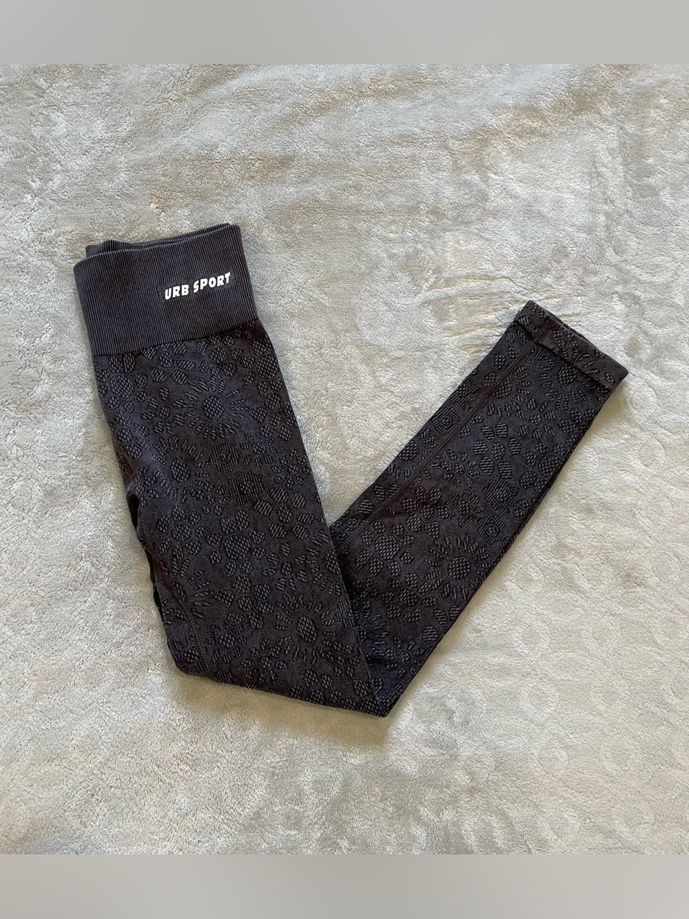 URB Sport- Women’s Small- Textured Ankle Leggings